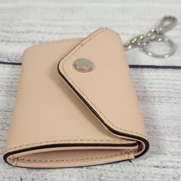 Steve Madden Pink Folding Card Case with chain New without Tags!!! - Picture 2 of 5